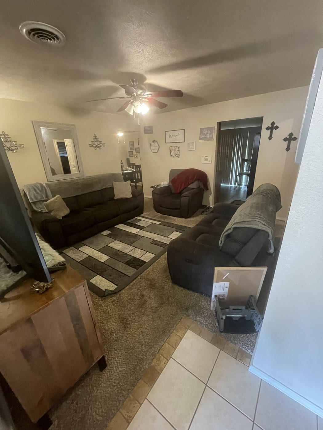Living room professionally cleaned by Blanc Co Oklahoma City