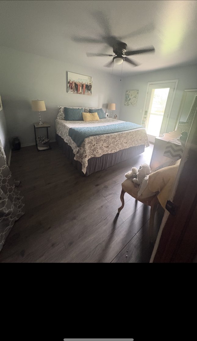 Spotless master bedroom maintained by Blanc Co recurring cleaning Edmond OK