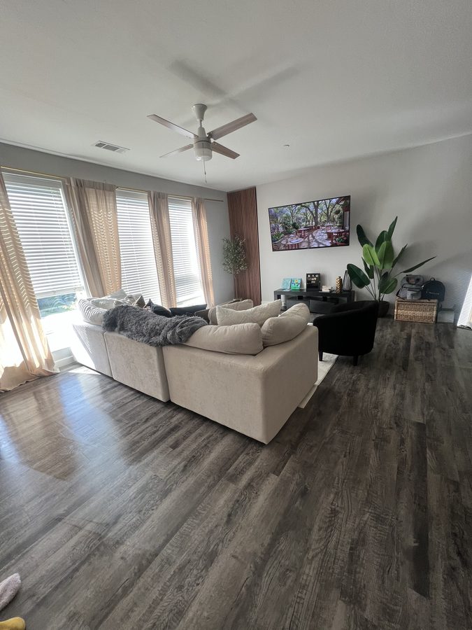 Living room cleaned by Wayman and Shannon in the OKC metro